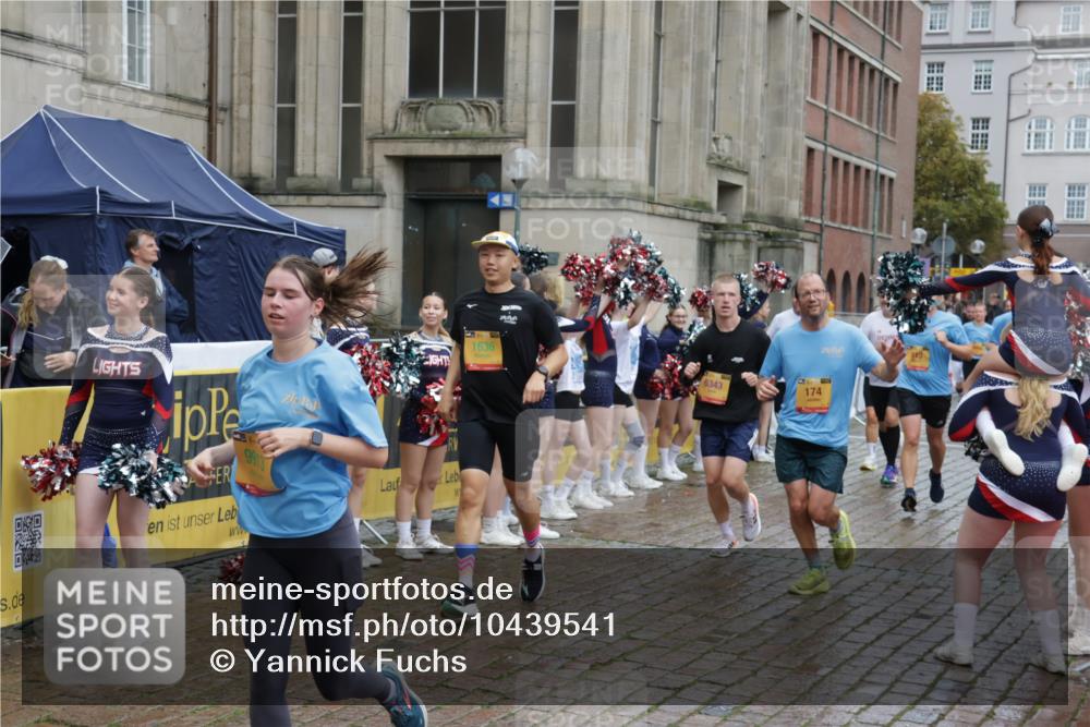 13.09.2026 - Kiel Lauf Yannick Fuchs http://msf.ph/oto/10439541 13.09.2026 11:50:51 Ziel 2063 meine-sportfotos.de