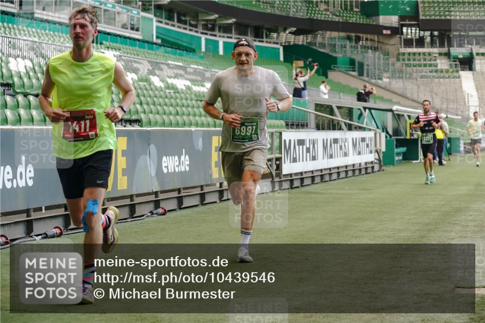 13.09.2026 - 21. swb-Marathon Bremen Michael Burmester http://msf.ph/oto/10439546 13.09.2026 12:41:42 Laufen im Stadion 126, 371, 603, 640, 650, 671, 735, 744, 862, 912, 957, 1136, 1336, 1381, 1411, 1571, 1614, 1619, 1667, 1797, 1822, 1850, 1860, 1862, 1901, 1930, 1950, 2094, 2986, 3368, 3624, 4381, 4399, 4795, 4936, 5672, 6198, 6201, 6264, 6929, 6991, 7141, 7671, 8065, 8311, 8383, 8394, 9065, 9329, 13224, 277, 346, 466, 658, 895, 901, 1090, 1118, 1248, 1320, 1323, 1385, 1472, 1576, 1587, 1604, 1717, 1751, 1754, 1911, 2141, 2352, 2585, 2670, 3080, 3606, 5160, 5163, 5912, 8729 meine-sportfotos.de