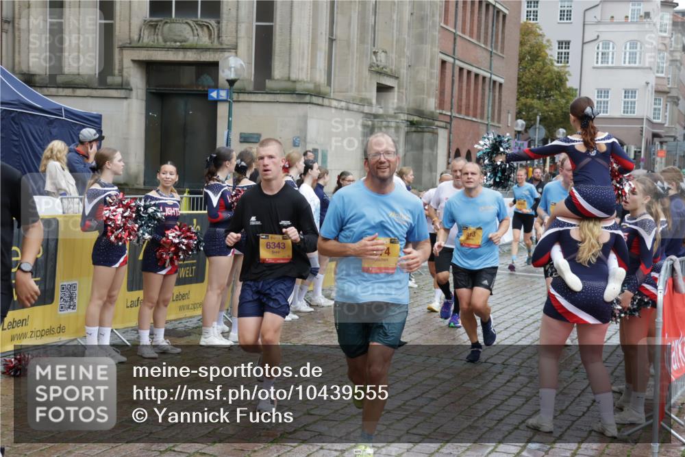 13.09.2026 - Kiel Lauf Yannick Fuchs http://msf.ph/oto/10439555 13.09.2026 11:50:52 Ziel 2063 meine-sportfotos.de