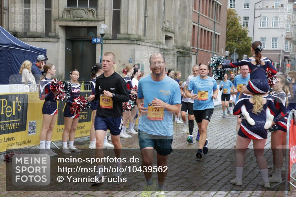 13.09.2026 - Kiel Lauf Yannick Fuchs http://msf.ph/oto/10439562 13.09.2026 11:50:52 Ziel 2063 meine-sportfotos.de