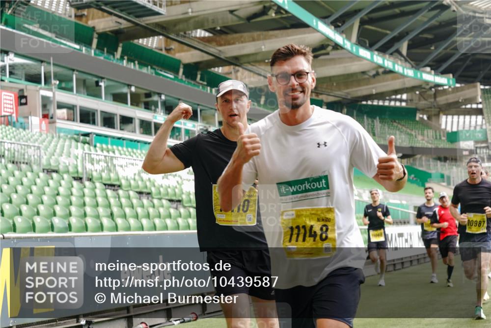 13.09.2026 - 21. swb-Marathon Bremen Michael Burmester http://msf.ph/oto/10439587 13.09.2026 10:27:19 Laufen im Stadion 10096, 10142, 10172, 10189, 10210, 10214, 10223, 10228, 10231, 10269, 10289, 10293, 10310, 10318, 10319, 10352, 10393, 10398, 10436, 10445, 10447, 10454, 10464, 10489, 10504, 10508, 10514, 10536, 10541, 10566, 10583, 10594, 10628, 10638, 10735, 10744, 10806, 10807, 10846, 10860, 10866, 10873, 10897, 10898, 10917, 10956, 10987, 10992, 11015, 11060, 11063, 11076, 11110, 11111, 11130, 11135, 11148, 11155, 11187, 11193, 11199, 11209, 11232, 11279 meine-sportfotos.de