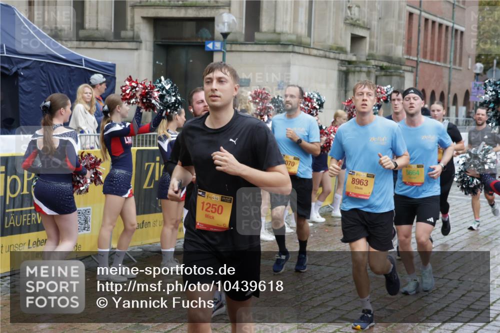 13.09.2026 - Kiel Lauf Yannick Fuchs http://msf.ph/oto/10439618 13.09.2026 11:50:58 Ziel 2063, 2063 meine-sportfotos.de