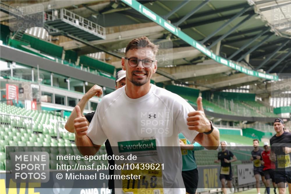 13.09.2026 - 21. swb-Marathon Bremen Michael Burmester http://msf.ph/oto/10439621 13.09.2026 10:27:19 Laufen im Stadion 10096, 10142, 10172, 10189, 10210, 10214, 10223, 10228, 10231, 10269, 10289, 10293, 10310, 10318, 10319, 10352, 10393, 10398, 10436, 10445, 10447, 10454, 10464, 10489, 10504, 10508, 10514, 10536, 10541, 10566, 10583, 10594, 10628, 10638, 10735, 10744, 10806, 10807, 10846, 10860, 10866, 10873, 10897, 10898, 10917, 10956, 10987, 10992, 11015, 11060, 11063, 11076, 11110, 11111, 11130, 11135, 11148, 11155, 11187, 11193, 11199, 11209, 11232, 11279 meine-sportfotos.de