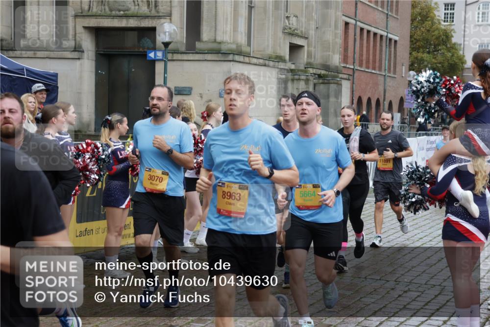 13.09.2026 - Kiel Lauf Yannick Fuchs http://msf.ph/oto/10439630 13.09.2026 11:50:59 Ziel 2063 meine-sportfotos.de