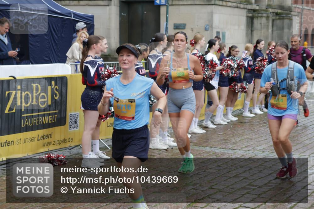 13.09.2026 - Kiel Lauf Yannick Fuchs http://msf.ph/oto/10439669 13.09.2026 11:51:05 Ziel 2063 meine-sportfotos.de