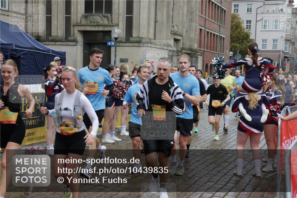 13.09.2026 - Kiel Lauf Yannick Fuchs http://msf.ph/oto/10439835 13.09.2026 11:51:15 Ziel 2063 meine-sportfotos.de