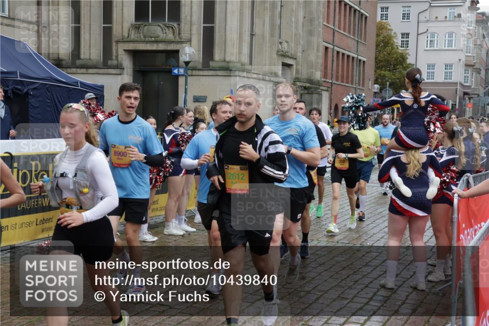 13.09.2026 - Kiel Lauf Yannick Fuchs http://msf.ph/oto/10439840 13.09.2026 11:51:16 Ziel 2063 meine-sportfotos.de