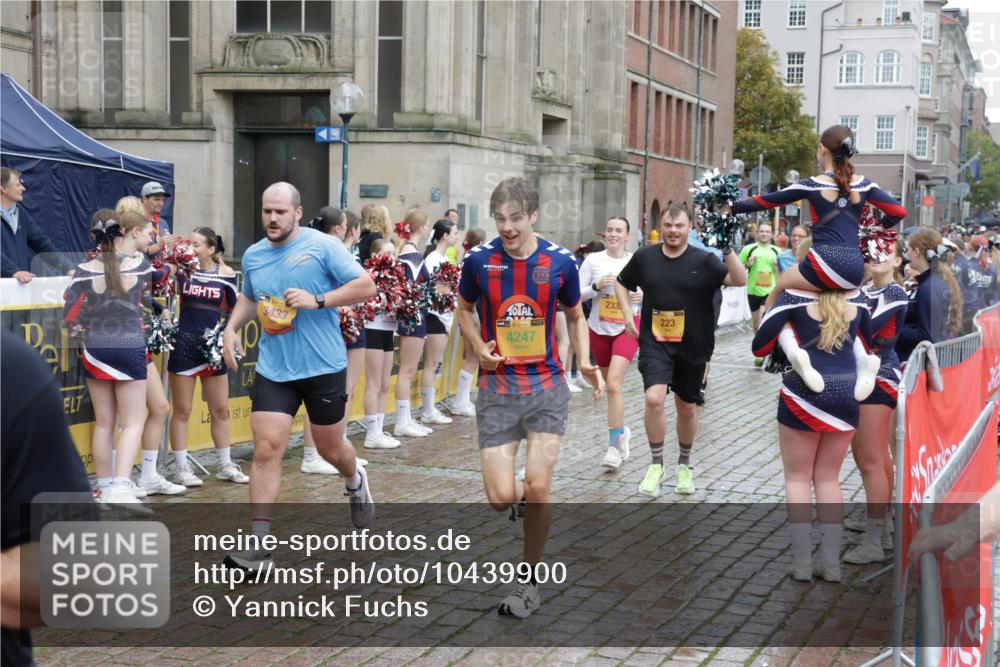 13.09.2026 - Kiel Lauf Yannick Fuchs http://msf.ph/oto/10439900 13.09.2026 11:51:20 Ziel 2063, 2063 meine-sportfotos.de