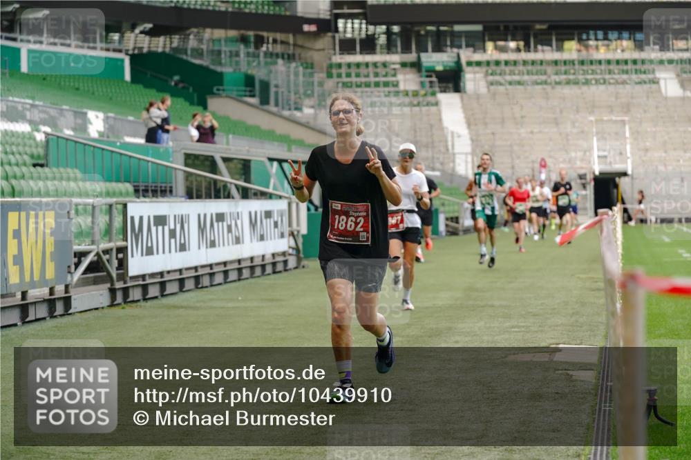 13.09.2026 - 21. swb-Marathon Bremen Michael Burmester http://msf.ph/oto/10439910 13.09.2026 12:42:00 Laufen im Stadion 126, 371, 439, 603, 640, 650, 671, 735, 744, 749, 912, 957, 1009, 1336, 1381, 1411, 1571, 1614, 1619, 1667, 1712, 1797, 1822, 1850, 1860, 1862, 1930, 2094, 2207, 2986, 3368, 3624, 4399, 4795, 4847, 4936, 5672, 5828, 6198, 6264, 6929, 6991, 7141, 8065, 8311, 8383, 8394, 9065, 9120, 9329, 277, 346, 895, 901, 1090, 1118, 1248, 1320, 1323, 1472, 1576, 1587, 1604, 1717, 1751, 1758, 1911, 2141, 2352, 2585, 2670, 3080, 3606, 5160, 5163, 5912 meine-sportfotos.de