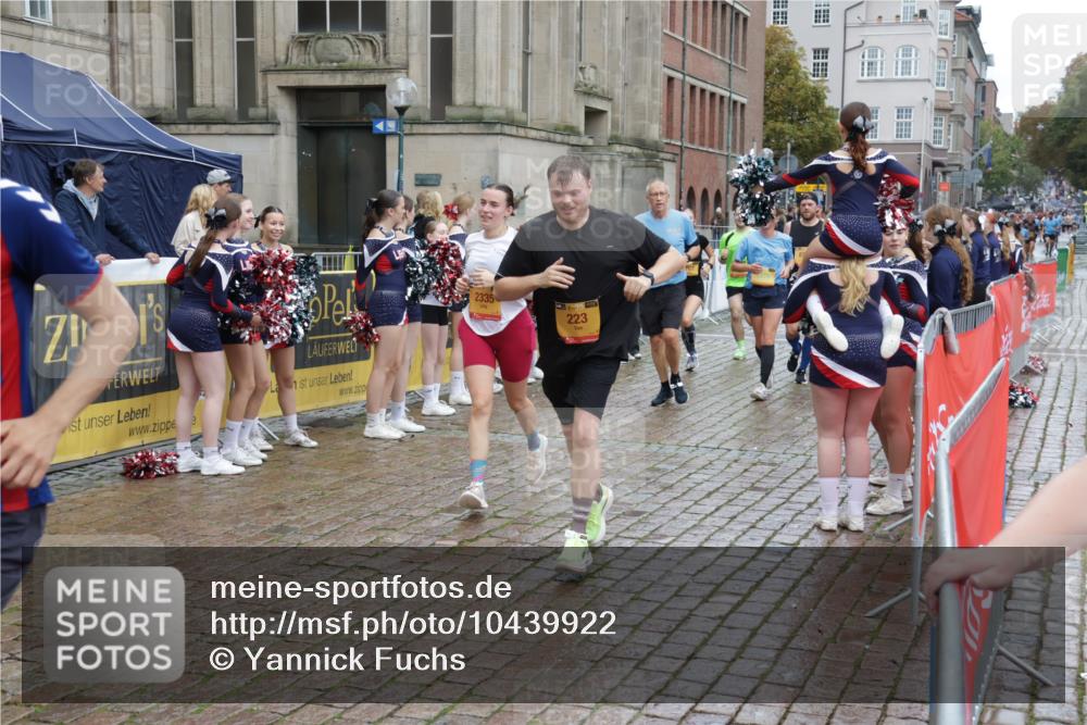 13.09.2026 - Kiel Lauf Yannick Fuchs http://msf.ph/oto/10439922 13.09.2026 11:51:21 Ziel 2063, 2063 meine-sportfotos.de