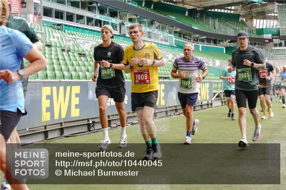 13.09.2026 - 21. swb-Marathon Bremen Michael Burmester http://msf.ph/oto/10440045 13.09.2026 13:06:40 Laufen im Stadion 109, 132, 156, 217, 244, 287, 303, 310, 323, 372, 394, 430, 454, 578, 607, 613, 647, 716, 784, 831, 834, 846, 891, 900, 922, 1073, 1083, 1189, 1205, 1243, 1274, 1308, 1365, 1369, 1380, 1387, 1437, 1533, 1545, 1574, 1581, 1600, 1823, 1841, 1848, 1871, 1909, 1926, 1938, 2070, 2076, 2090, 2219, 2241, 2244, 2265, 2275, 2301, 2310, 2318, 2355, 2356, 2393, 2440, 2464, 2699, 2707, 2721, 2731, 2755, 2818, 2902, 2911, 2960, 3030, 3115, 3278, 3444, 3485 meine-sportfotos.de