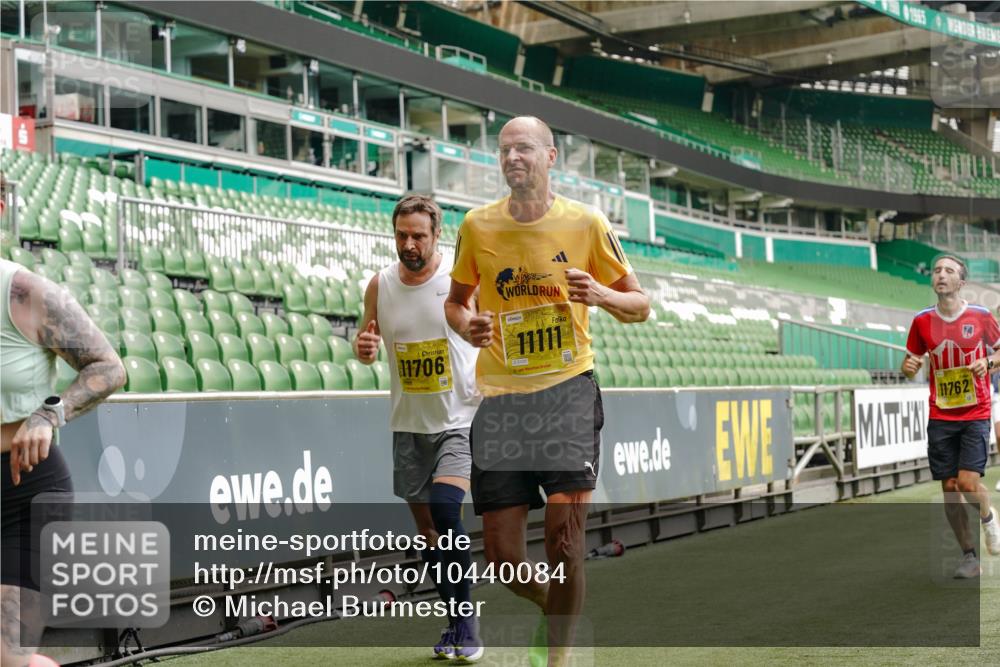 13.09.2026 - 21. swb-Marathon Bremen Michael Burmester http://msf.ph/oto/10440084 13.09.2026 10:27:27 Laufen im Stadion 10096, 10142, 10172, 10189, 10210, 10214, 10223, 10228, 10231, 10269, 10270, 10289, 10293, 10310, 10318, 10319, 10329, 10352, 10393, 10436, 10445, 10447, 10454, 10464, 10489, 10504, 10508, 10514, 10536, 10541, 10566, 10583, 10594, 10628, 10638, 10735, 10744, 10807, 10814, 10846, 10860, 10866, 10873, 10897, 10898, 10917, 10956, 10992, 11015, 11060, 11063, 11076, 11092, 11110, 11111, 11130, 11135, 11148, 11155, 11187, 11193, 11199, 11209, 11232, 11279 meine-sportfotos.de