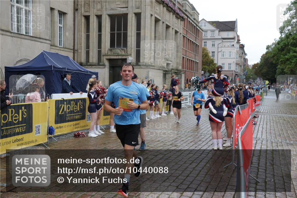 13.09.2026 - Kiel Lauf Yannick Fuchs http://msf.ph/oto/10440088 13.09.2026 11:51:31 Ziel  meine-sportfotos.de