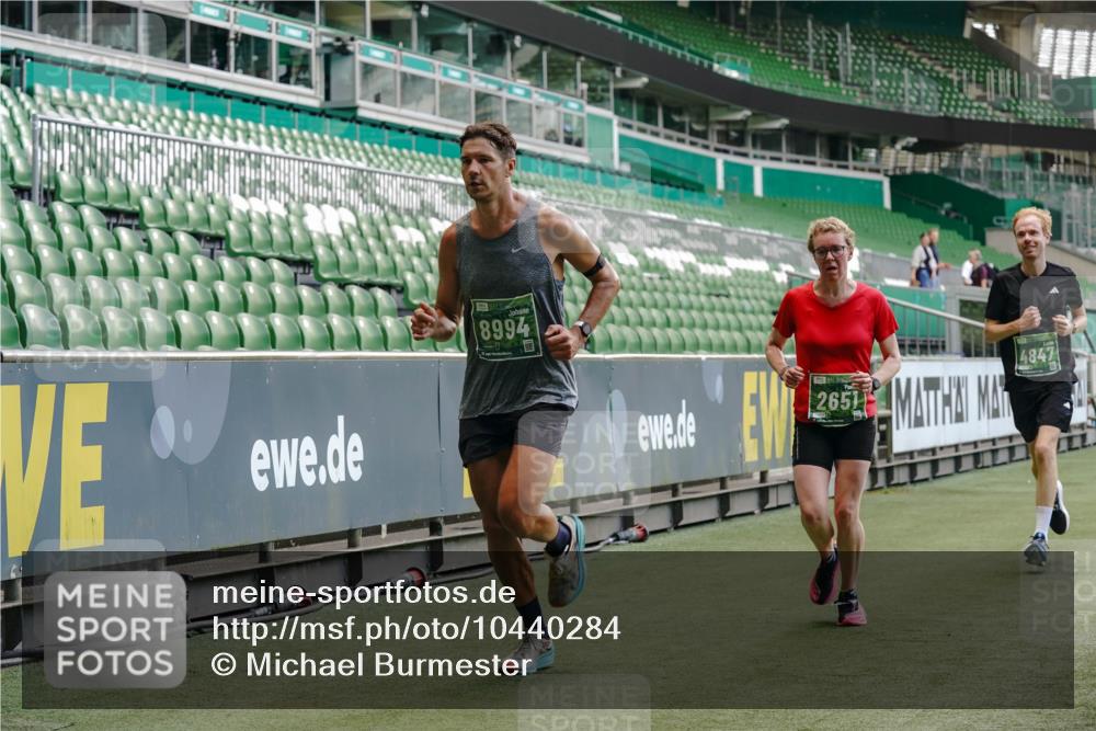 13.09.2026 - 21. swb-Marathon Bremen Michael Burmester http://msf.ph/oto/10440284 13.09.2026 12:42:11 Laufen im Stadion 371, 439, 650, 744, 749, 957, 1009, 1223, 1224, 1336, 1381, 1411, 1614, 1619, 1667, 1712, 1745, 1797, 1822, 1850, 1862, 1879, 2094, 2207, 2651, 2986, 3368, 3624, 4399, 4795, 4847, 4936, 5672, 5828, 6198, 6264, 6929, 6991, 7141, 8065, 8311, 8383, 8394, 8994, 9065, 9120, 9533, 277, 346, 807, 895, 901, 1090, 1118, 1248, 1320, 1323, 1472, 1576, 1587, 1604, 1717, 1751, 1758, 1911, 2141, 2352, 2670, 3080, 3606, 5160, 5163, 5912 meine-sportfotos.de