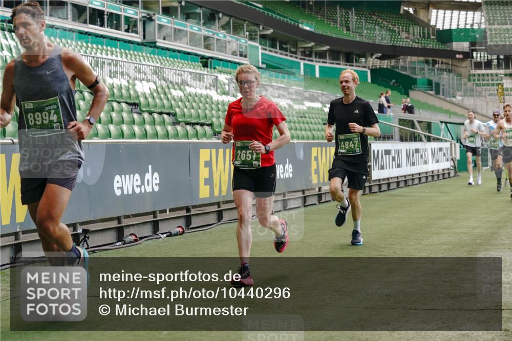 13.09.2026 - 21. swb-Marathon Bremen Michael Burmester http://msf.ph/oto/10440296 13.09.2026 12:42:12 Laufen im Stadion 371, 439, 650, 744, 749, 957, 1009, 1223, 1224, 1336, 1381, 1411, 1614, 1619, 1667, 1712, 1745, 1797, 1822, 1850, 1862, 1879, 2094, 2207, 2651, 2986, 3368, 3624, 4399, 4795, 4847, 4936, 5672, 5828, 6198, 6264, 6929, 6991, 7141, 8065, 8311, 8383, 8394, 8994, 9065, 9120, 9533, 277, 346, 807, 895, 901, 1090, 1118, 1248, 1320, 1323, 1472, 1576, 1587, 1604, 1717, 1751, 1758, 1911, 2141, 2352, 2670, 3080, 3606, 5160, 5163, 5912 meine-sportfotos.de