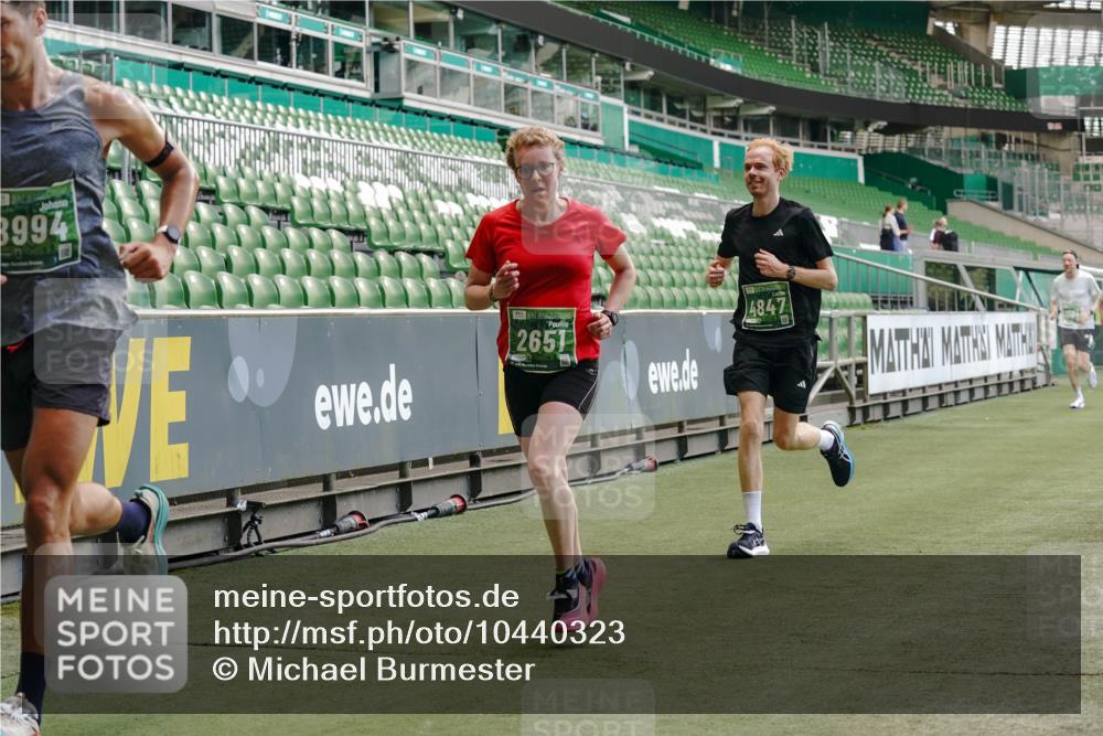 13.09.2026 - 21. swb-Marathon Bremen Michael Burmester http://msf.ph/oto/10440323 13.09.2026 12:42:12 Laufen im Stadion 371, 439, 650, 744, 749, 957, 1009, 1223, 1224, 1336, 1381, 1411, 1614, 1619, 1667, 1712, 1745, 1797, 1822, 1850, 1862, 1879, 2094, 2207, 2651, 2986, 3368, 3624, 4399, 4795, 4847, 4936, 5672, 5828, 6198, 6264, 6929, 6991, 7141, 8065, 8311, 8383, 8394, 8994, 9065, 9120, 9533, 277, 346, 807, 895, 901, 1090, 1118, 1248, 1320, 1323, 1472, 1576, 1587, 1604, 1717, 1751, 1758, 1911, 2141, 2352, 2670, 3080, 3606, 5160, 5163, 5912 meine-sportfotos.de