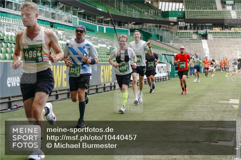 13.09.2026 - 21. swb-Marathon Bremen Michael Burmester http://msf.ph/oto/10440457 13.09.2026 12:42:16 Laufen im Stadion 371, 439, 650, 744, 749, 957, 1009, 1223, 1224, 1336, 1381, 1411, 1562, 1614, 1619, 1667, 1712, 1745, 1797, 1822, 1850, 1862, 1879, 2094, 2207, 2651, 2986, 3251, 3368, 3584, 3624, 4096, 4399, 4795, 4847, 4936, 5663, 5672, 5828, 6198, 6264, 6929, 6991, 7141, 8065, 8311, 8383, 8394, 8994, 9065, 9120, 9533, 277, 346, 807, 895, 901, 1118, 1248, 1320, 1323, 1472, 1576, 1587, 1604, 1717, 1751, 1758, 1911, 2141, 2352, 2670, 3080, 3606, 5160, 5163, 5912 meine-sportfotos.de