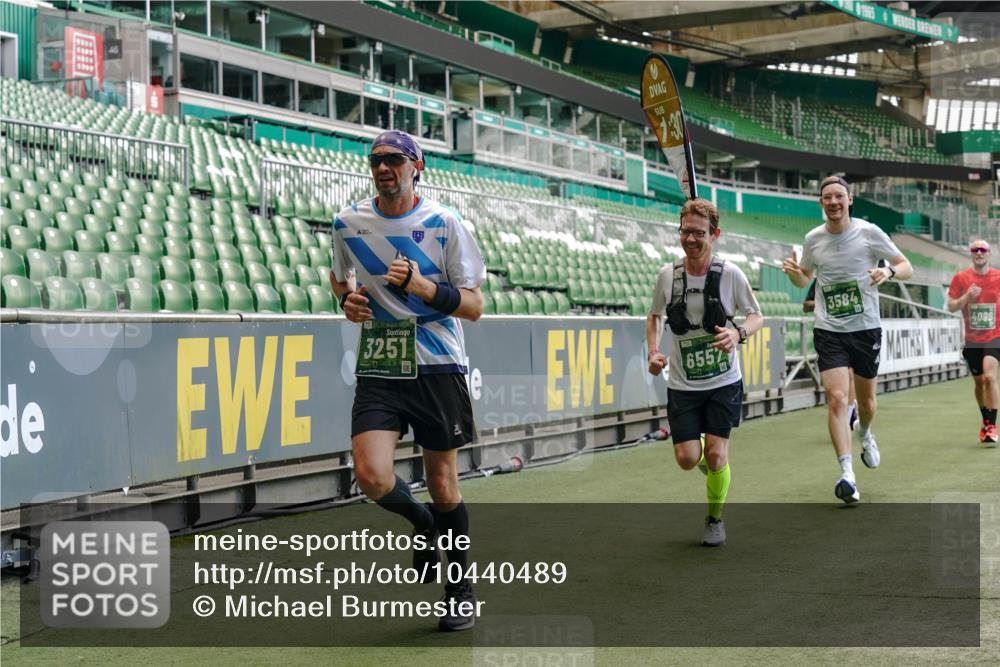 13.09.2026 - 21. swb-Marathon Bremen Michael Burmester http://msf.ph/oto/10440489 13.09.2026 12:42:17 Laufen im Stadion 371, 439, 650, 744, 749, 957, 1009, 1223, 1224, 1336, 1381, 1411, 1562, 1614, 1619, 1667, 1712, 1745, 1797, 1822, 1850, 1862, 1879, 2094, 2207, 2651, 2986, 3251, 3368, 3584, 3624, 4096, 4399, 4795, 4847, 4936, 5663, 5672, 5828, 6198, 6264, 6929, 6991, 7141, 8065, 8311, 8383, 8394, 8994, 9065, 9120, 9533, 277, 346, 807, 895, 901, 1118, 1248, 1320, 1323, 1472, 1576, 1587, 1604, 1717, 1751, 1758, 1911, 2141, 2352, 2670, 3080, 3606, 5160, 5163, 5912 meine-sportfotos.de