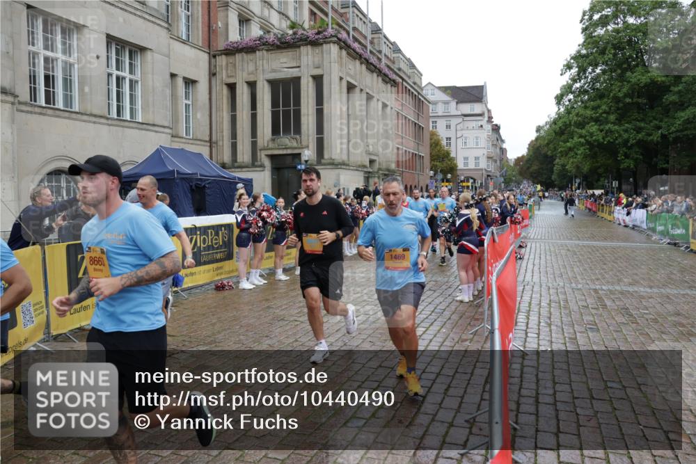 13.09.2026 - Kiel Lauf Yannick Fuchs http://msf.ph/oto/10440490 13.09.2026 11:52:16 Ziel  meine-sportfotos.de