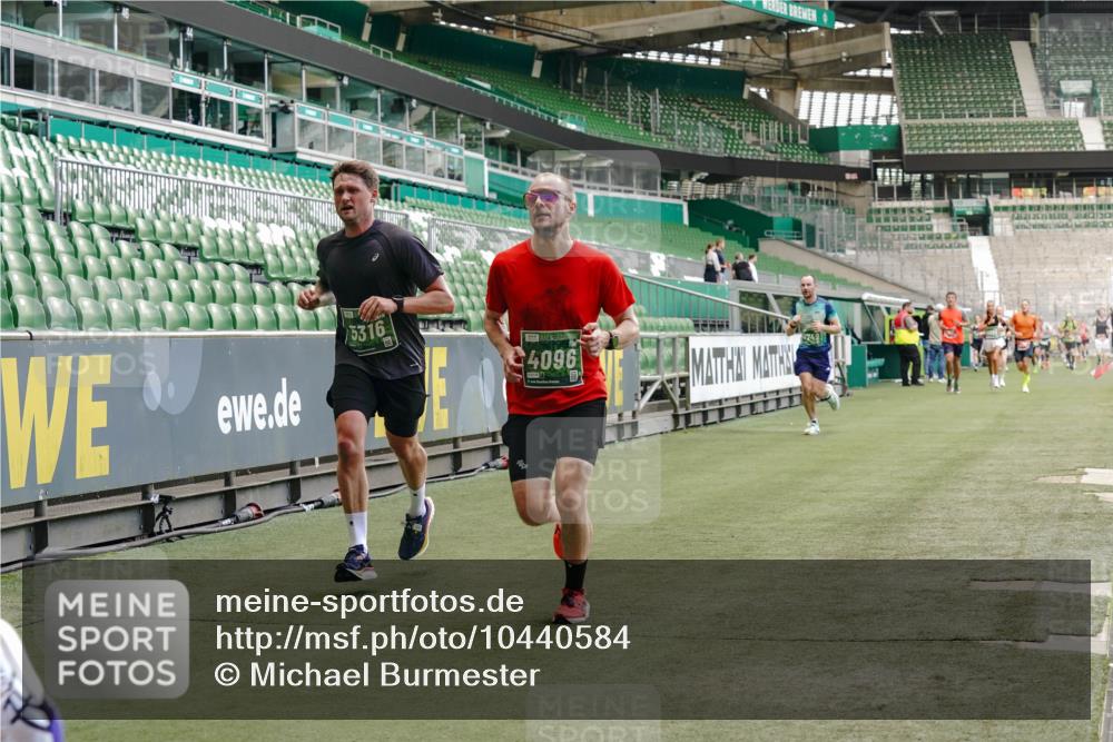 13.09.2026 - 21. swb-Marathon Bremen Michael Burmester http://msf.ph/oto/10440584 13.09.2026 12:42:19 Laufen im Stadion 371, 439, 650, 749, 957, 1009, 1223, 1224, 1336, 1381, 1411, 1562, 1614, 1619, 1667, 1712, 1745, 1797, 1822, 1850, 1862, 1879, 2094, 2207, 2651, 2986, 3251, 3368, 3584, 3624, 4096, 4399, 4795, 4847, 4936, 5663, 5672, 5828, 6198, 6264, 6929, 6991, 7141, 8065, 8311, 8383, 8394, 8994, 9065, 9120, 9533, 277, 346, 807, 895, 901, 1118, 1248, 1320, 1323, 1472, 1576, 1587, 1604, 1717, 1751, 1758, 1911, 2141, 2352, 2670, 3080, 3606, 5160, 5163, 5912 meine-sportfotos.de