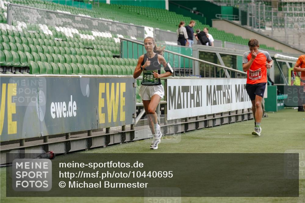13.09.2026 - 21. swb-Marathon Bremen Michael Burmester http://msf.ph/oto/10440695 13.09.2026 12:42:25 Laufen im Stadion 439, 749, 957, 1009, 1223, 1224, 1411, 1562, 1614, 1619, 1667, 1712, 1745, 1797, 1822, 1850, 1862, 1879, 2094, 2207, 2651, 2683, 2986, 3251, 3368, 3584, 3624, 4096, 4399, 4795, 4847, 5316, 5663, 5672, 5828, 6198, 6264, 6929, 6991, 7141, 8065, 8311, 8383, 8394, 8749, 8994, 9065, 9120, 9200, 9533, 277, 346, 807, 895, 901, 1118, 1248, 1320, 1323, 1472, 1576, 1587, 1604, 1717, 1751, 1758, 1911, 2141, 2352, 2670, 3080, 3606, 5160, 5163, 5912 meine-sportfotos.de