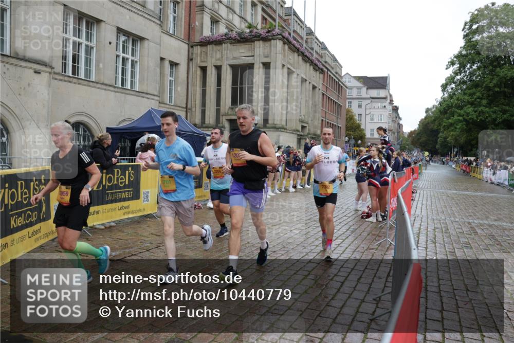 13.09.2026 - Kiel Lauf Yannick Fuchs http://msf.ph/oto/10440779 13.09.2026 11:52:56 Ziel  meine-sportfotos.de