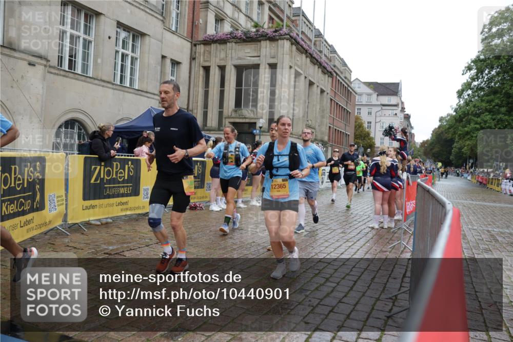13.09.2026 - Kiel Lauf Yannick Fuchs http://msf.ph/oto/10440901 13.09.2026 11:53:13 Ziel  meine-sportfotos.de