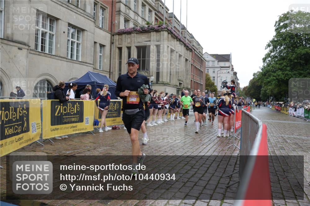 13.09.2026 - Kiel Lauf Yannick Fuchs http://msf.ph/oto/10440934 13.09.2026 11:53:15 Ziel  meine-sportfotos.de