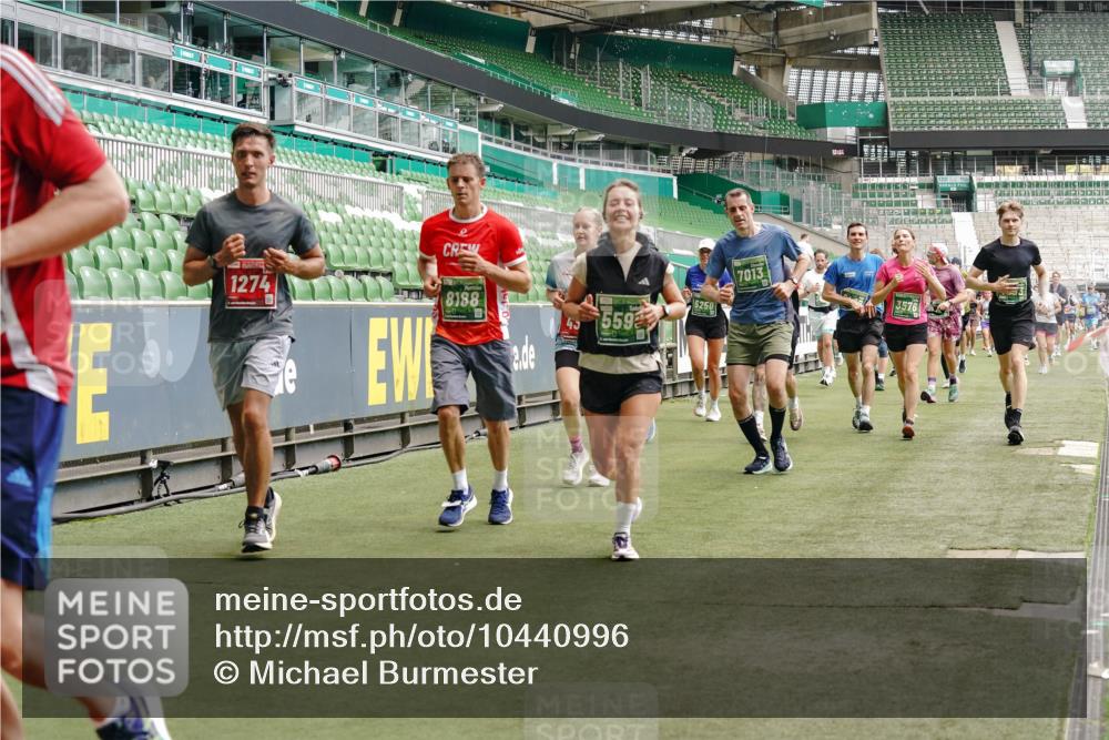 13.09.2026 - 21. swb-Marathon Bremen Michael Burmester http://msf.ph/oto/10440996 13.09.2026 13:06:54 Laufen im Stadion 109, 132, 156, 217, 287, 303, 310, 372, 394, 430, 454, 489, 578, 607, 613, 682, 716, 784, 809, 831, 834, 846, 891, 900, 922, 1083, 1173, 1189, 1205, 1274, 1322, 1364, 1365, 1369, 1380, 1387, 1437, 1532, 1533, 1545, 1574, 1581, 1600, 1823, 1841, 1848, 1854, 1871, 1909, 1926, 1938, 2070, 2076, 2090, 2219, 2244, 2265, 2275, 2283, 2310, 2318, 2355, 2356, 2393, 2405, 2440, 2464, 2492, 2565, 2699, 2707, 2721, 2731, 2755, 2818, 2902, 2911, 2949, 2960, 3115, 3485 meine-sportfotos.de