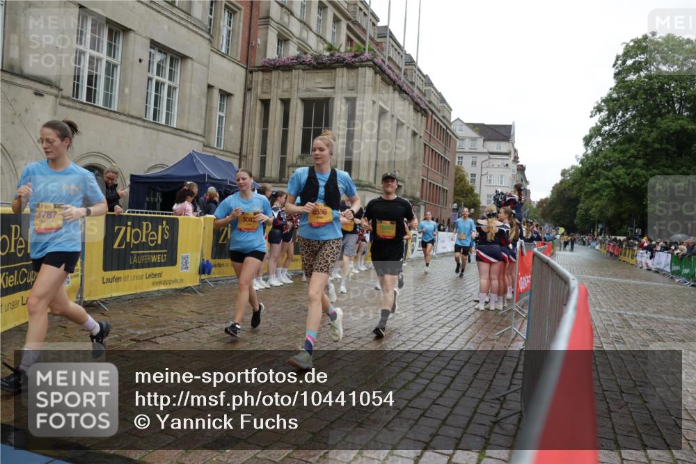 13.09.2026 - Kiel Lauf Yannick Fuchs http://msf.ph/oto/10441054 13.09.2026 11:53:21 Ziel  meine-sportfotos.de