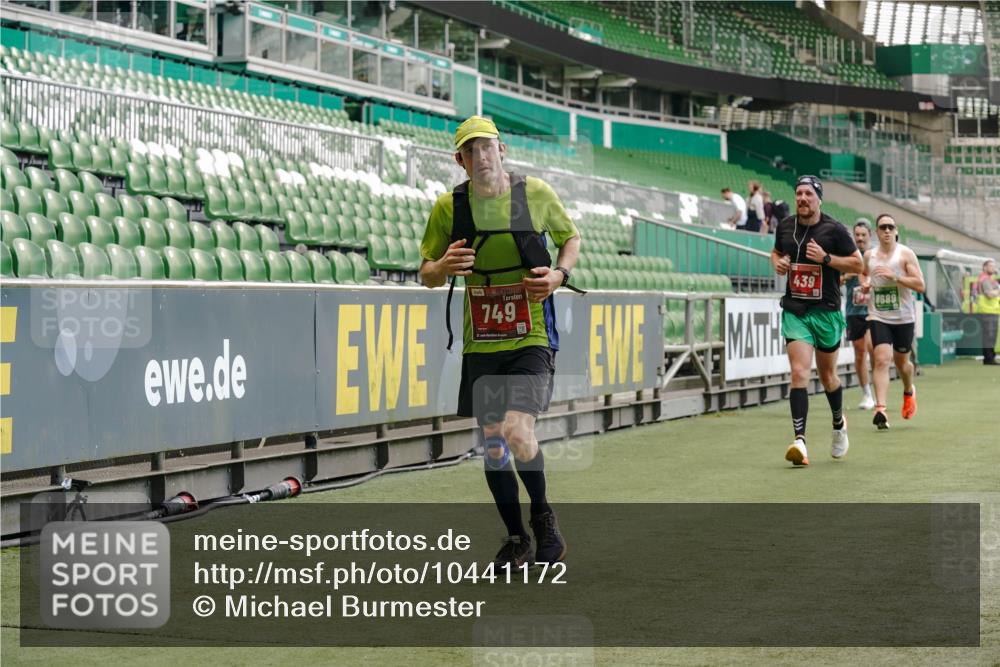 13.09.2026 - 21. swb-Marathon Bremen Michael Burmester http://msf.ph/oto/10441172 13.09.2026 12:42:39 Laufen im Stadion 439, 749, 819, 1009, 1223, 1224, 1411, 1562, 1619, 1667, 1712, 1745, 1797, 1822, 1850, 1862, 1879, 1921, 2094, 2207, 2651, 2683, 3251, 3368, 3584, 3624, 3688, 4096, 4399, 4795, 4847, 5316, 5663, 5672, 5828, 6198, 6264, 6359, 6929, 6991, 7141, 8311, 8383, 8394, 8689, 8749, 8994, 9120, 9153, 9200, 9533, 9849, 277, 346, 453, 807, 901, 1118, 1248, 1320, 1323, 1472, 1576, 1587, 1717, 1751, 1758, 1911, 2141, 2352, 3080, 3606, 5160, 5163, 5912 meine-sportfotos.de