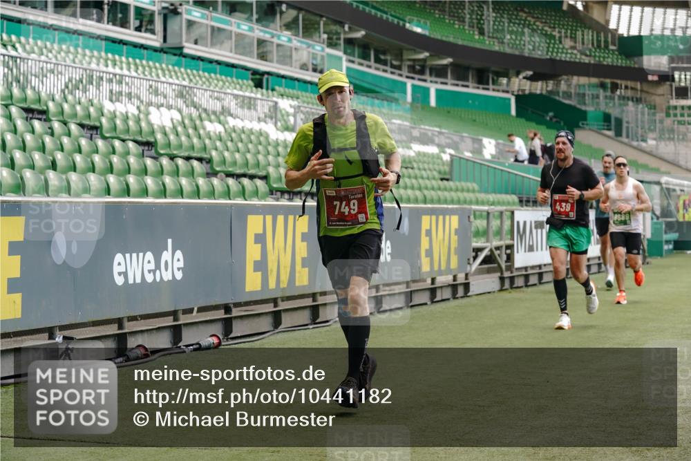 13.09.2026 - 21. swb-Marathon Bremen Michael Burmester http://msf.ph/oto/10441182 13.09.2026 12:42:39 Laufen im Stadion 439, 749, 819, 1009, 1223, 1224, 1411, 1562, 1619, 1667, 1712, 1745, 1797, 1822, 1850, 1862, 1879, 1921, 2094, 2207, 2651, 2683, 3251, 3368, 3584, 3624, 3688, 4096, 4399, 4795, 4847, 5316, 5663, 5672, 5828, 6198, 6264, 6359, 6929, 6991, 7141, 8311, 8383, 8394, 8689, 8749, 8994, 9120, 9153, 9200, 9533, 9849, 277, 346, 453, 807, 901, 1118, 1248, 1320, 1323, 1472, 1576, 1587, 1717, 1751, 1758, 1911, 2141, 2352, 3080, 3606, 5160, 5163, 5912 meine-sportfotos.de