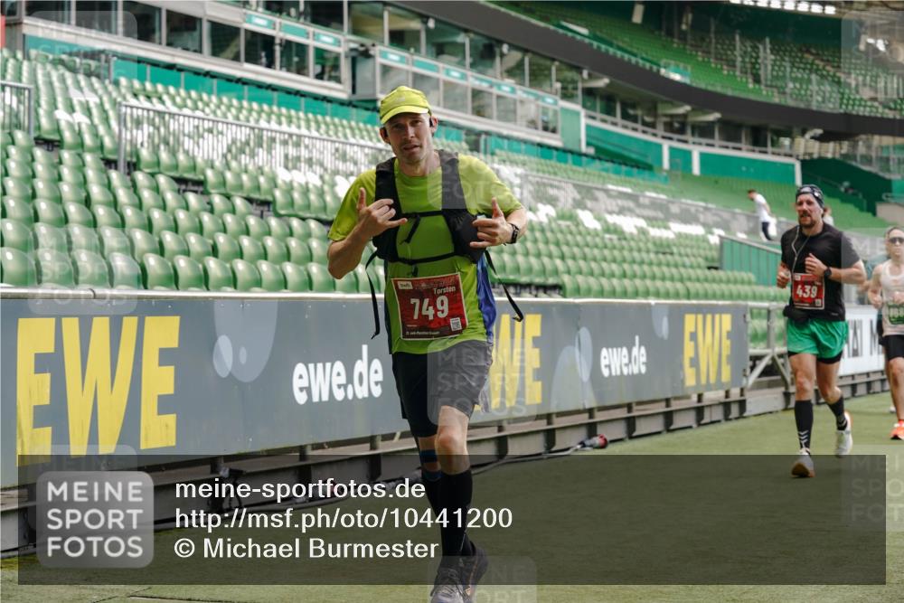 13.09.2026 - 21. swb-Marathon Bremen Michael Burmester http://msf.ph/oto/10441200 13.09.2026 12:42:40 Laufen im Stadion 439, 749, 819, 1009, 1223, 1224, 1411, 1562, 1619, 1667, 1712, 1745, 1797, 1822, 1850, 1862, 1879, 1921, 2094, 2207, 2651, 2683, 3251, 3368, 3584, 3624, 3688, 4096, 4399, 4795, 4847, 5316, 5663, 5672, 5828, 6198, 6264, 6359, 6929, 6991, 7141, 8311, 8383, 8394, 8689, 8749, 8994, 9120, 9153, 9200, 9533, 9849, 277, 346, 453, 807, 901, 1118, 1248, 1320, 1323, 1472, 1576, 1587, 1717, 1751, 1758, 1911, 2141, 2352, 3080, 3606, 5160, 5163, 5912 meine-sportfotos.de