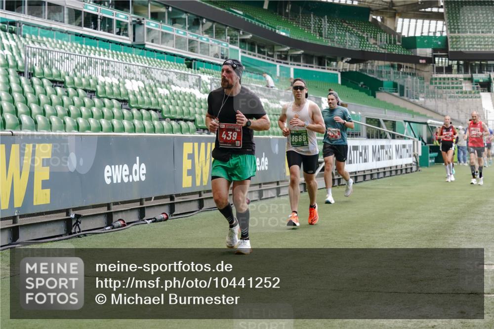 13.09.2026 - 21. swb-Marathon Bremen Michael Burmester http://msf.ph/oto/10441252 13.09.2026 12:42:42 Laufen im Stadion 439, 749, 819, 1009, 1223, 1224, 1411, 1562, 1619, 1667, 1712, 1745, 1822, 1850, 1862, 1879, 1921, 2094, 2207, 2651, 2683, 3251, 3368, 3584, 3624, 3688, 4096, 4399, 4795, 4847, 5316, 5663, 5672, 5828, 6198, 6264, 6359, 6929, 6991, 7141, 8311, 8383, 8394, 8689, 8749, 8994, 9120, 9153, 9200, 9233, 9533, 9849, 277, 346, 453, 807, 901, 1118, 1248, 1320, 1323, 1472, 1576, 1587, 1717, 1751, 1758, 1911, 2141, 2352, 3080, 3606, 5160, 5163, 5912 meine-sportfotos.de
