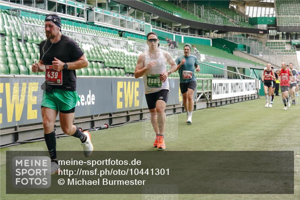13.09.2026 - 21. swb-Marathon Bremen Michael Burmester http://msf.ph/oto/10441301 13.09.2026 12:42:43 Laufen im Stadion 439, 749, 819, 1009, 1223, 1224, 1411, 1562, 1619, 1667, 1712, 1745, 1822, 1850, 1862, 1879, 1921, 2094, 2207, 2651, 2683, 3251, 3368, 3584, 3624, 3688, 4096, 4399, 4795, 4847, 5316, 5663, 5672, 5828, 6198, 6264, 6359, 6929, 6991, 7141, 8311, 8383, 8394, 8689, 8749, 8994, 9120, 9153, 9200, 9233, 9533, 9849, 277, 346, 453, 807, 901, 1248, 1320, 1323, 1472, 1576, 1587, 1717, 1751, 1758, 1911, 2141, 2352, 3080, 3606, 5160, 5163, 5912 meine-sportfotos.de