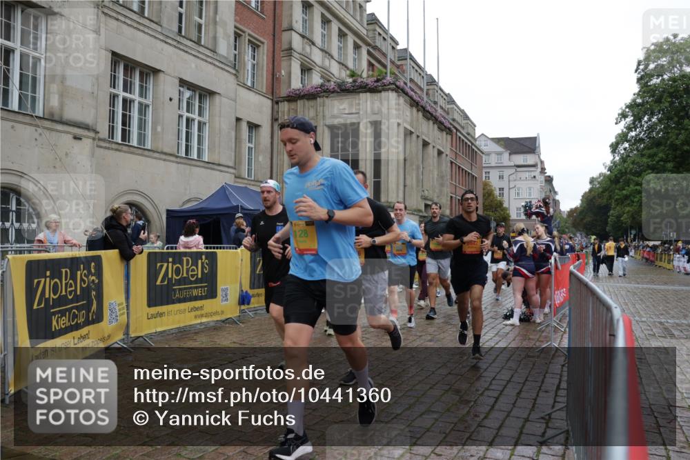 13.09.2026 - Kiel Lauf Yannick Fuchs http://msf.ph/oto/10441360 13.09.2026 11:53:47 Ziel  meine-sportfotos.de