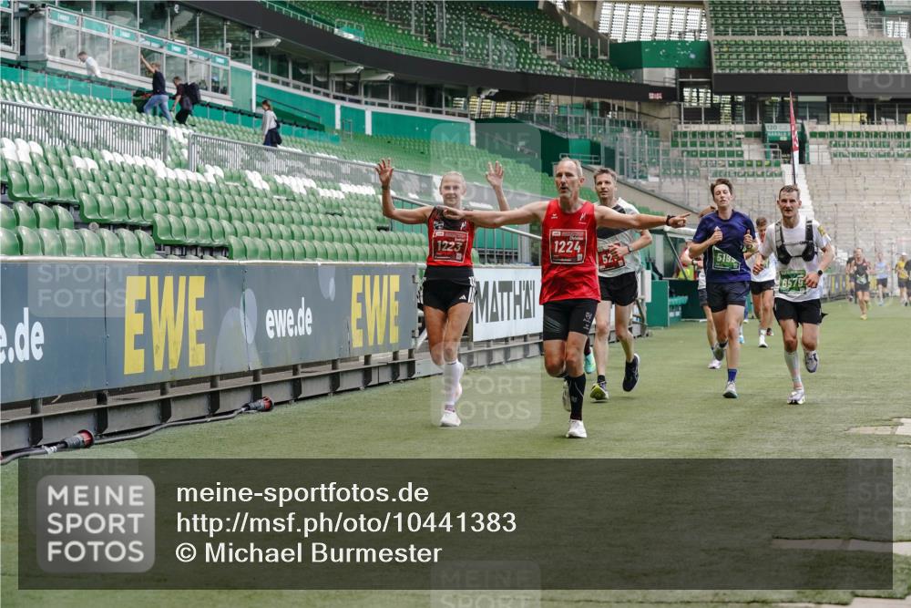 13.09.2026 - 21. swb-Marathon Bremen Michael Burmester http://msf.ph/oto/10441383 13.09.2026 12:42:46 Laufen im Stadion 439, 749, 819, 1009, 1223, 1224, 1411, 1562, 1619, 1667, 1712, 1745, 1822, 1850, 1862, 1879, 1921, 2094, 2207, 2651, 2683, 3251, 3368, 3584, 3624, 3688, 4096, 4399, 4795, 4847, 5199, 5316, 5663, 5672, 5828, 6198, 6264, 6359, 6929, 6991, 7141, 8311, 8383, 8394, 8689, 8749, 8994, 9120, 9153, 9200, 9233, 9533, 9849, 277, 346, 453, 807, 901, 1248, 1320, 1323, 1472, 1576, 1587, 1717, 1751, 1758, 1911, 2141, 2352, 3080, 3606, 5160, 5163, 5912 meine-sportfotos.de