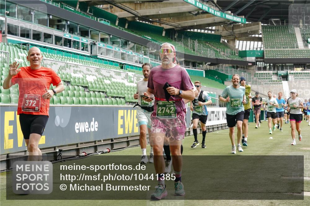 13.09.2026 - 21. swb-Marathon Bremen Michael Burmester http://msf.ph/oto/10441385 13.09.2026 13:07:01 Laufen im Stadion 109, 132, 156, 217, 287, 303, 310, 372, 394, 430, 454, 489, 578, 607, 613, 682, 716, 784, 809, 831, 834, 846, 891, 911, 922, 1083, 1173, 1189, 1205, 1210, 1274, 1322, 1364, 1365, 1369, 1380, 1387, 1437, 1532, 1533, 1545, 1574, 1581, 1600, 1823, 1841, 1848, 1854, 1871, 1909, 1926, 1938, 2003, 2070, 2076, 2090, 2219, 2244, 2265, 2275, 2283, 2310, 2318, 2355, 2356, 2393, 2405, 2440, 2464, 2492, 2565, 2699, 2707, 2721, 2731, 2755, 2818, 2831, 2902, 2911, 2949, 2960, 3115 meine-sportfotos.de