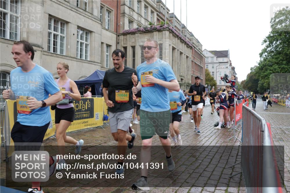 13.09.2026 - Kiel Lauf Yannick Fuchs http://msf.ph/oto/10441391 13.09.2026 11:53:49 Ziel  meine-sportfotos.de