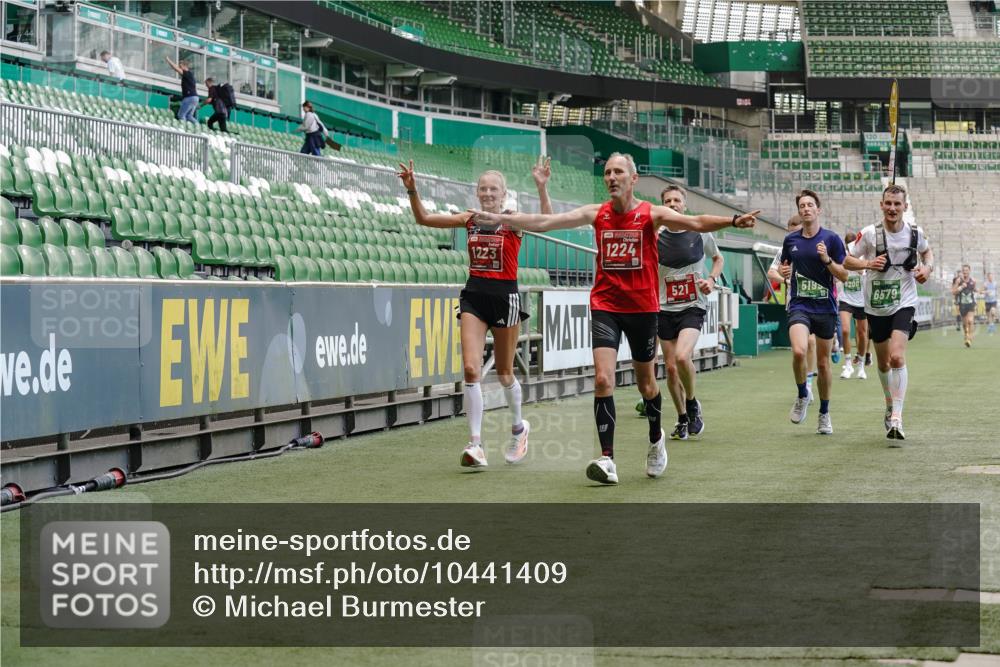 13.09.2026 - 21. swb-Marathon Bremen Michael Burmester http://msf.ph/oto/10441409 13.09.2026 12:42:47 Laufen im Stadion 439, 749, 819, 1009, 1223, 1224, 1411, 1562, 1619, 1667, 1712, 1745, 1822, 1850, 1862, 1879, 1921, 2094, 2207, 2651, 2683, 3251, 3368, 3584, 3624, 3688, 4096, 4399, 4795, 4847, 5199, 5316, 5663, 5672, 5828, 6198, 6264, 6359, 6579, 6929, 6991, 7141, 8311, 8383, 8394, 8689, 8749, 8994, 9120, 9153, 9200, 9233, 9533, 9849, 277, 346, 453, 807, 901, 1248, 1320, 1323, 1472, 1576, 1587, 1717, 1751, 1758, 1911, 2141, 2352, 3080, 3606, 5160, 5163, 5912 meine-sportfotos.de