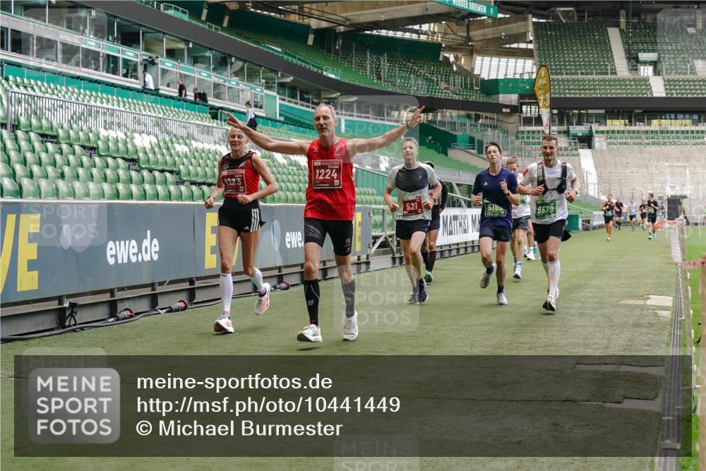 13.09.2026 - 21. swb-Marathon Bremen Michael Burmester http://msf.ph/oto/10441449 13.09.2026 12:42:48 Laufen im Stadion 439, 749, 819, 1009, 1223, 1224, 1411, 1562, 1619, 1667, 1712, 1745, 1822, 1850, 1862, 1879, 1921, 2094, 2207, 2651, 2683, 3251, 3368, 3584, 3624, 3688, 4096, 4847, 5199, 5316, 5663, 5672, 5828, 6198, 6264, 6359, 6579, 6929, 6991, 7141, 7950, 8311, 8383, 8394, 8689, 8749, 8994, 9120, 9153, 9200, 9233, 9533, 9849, 277, 453, 807, 901, 1248, 1320, 1323, 1472, 1576, 1587, 1717, 1751, 1758, 1911, 2141, 2352, 3080, 3606, 5160, 5163, 5912 meine-sportfotos.de