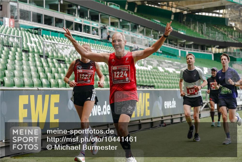 13.09.2026 - 21. swb-Marathon Bremen Michael Burmester http://msf.ph/oto/10441461 13.09.2026 12:42:49 Laufen im Stadion 439, 749, 819, 1009, 1223, 1224, 1411, 1562, 1619, 1667, 1712, 1745, 1822, 1850, 1862, 1879, 1921, 2094, 2207, 2651, 2683, 3251, 3368, 3500, 3584, 3624, 3688, 4096, 4847, 5199, 5316, 5663, 5672, 5828, 6198, 6264, 6359, 6579, 6929, 6991, 7141, 7950, 8311, 8383, 8394, 8689, 8749, 8994, 9120, 9153, 9200, 9233, 9533, 9849, 277, 453, 807, 901, 1248, 1320, 1323, 1472, 1576, 1587, 1717, 1751, 1758, 1911, 2141, 2352, 3080, 3606, 5160, 5163, 5912 meine-sportfotos.de