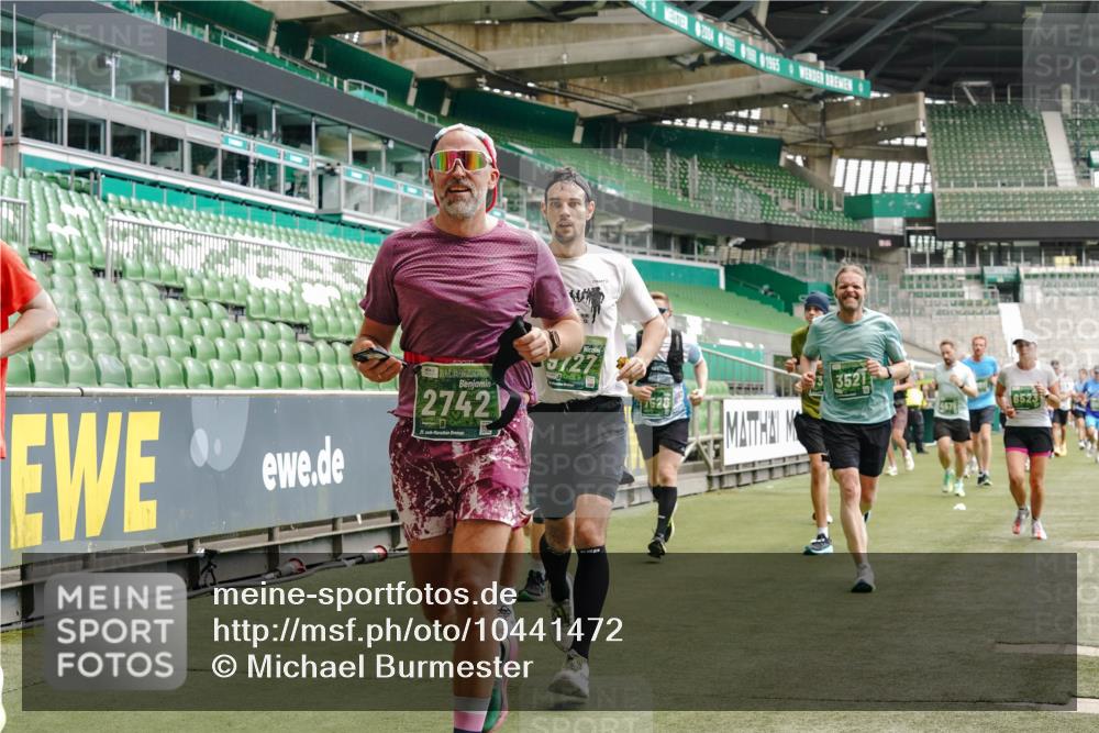 13.09.2026 - 21. swb-Marathon Bremen Michael Burmester http://msf.ph/oto/10441472 13.09.2026 13:07:01 Laufen im Stadion 109, 132, 156, 217, 287, 303, 310, 372, 394, 430, 454, 489, 578, 607, 613, 682, 716, 784, 809, 831, 834, 846, 891, 911, 922, 1083, 1173, 1189, 1205, 1210, 1274, 1322, 1364, 1365, 1369, 1380, 1387, 1437, 1532, 1533, 1545, 1574, 1581, 1600, 1823, 1841, 1848, 1854, 1871, 1909, 1926, 1938, 2003, 2070, 2076, 2090, 2219, 2244, 2265, 2275, 2283, 2310, 2318, 2355, 2356, 2393, 2405, 2440, 2464, 2492, 2565, 2699, 2707, 2721, 2731, 2755, 2818, 2831, 2902, 2911, 2949, 2960, 3115 meine-sportfotos.de