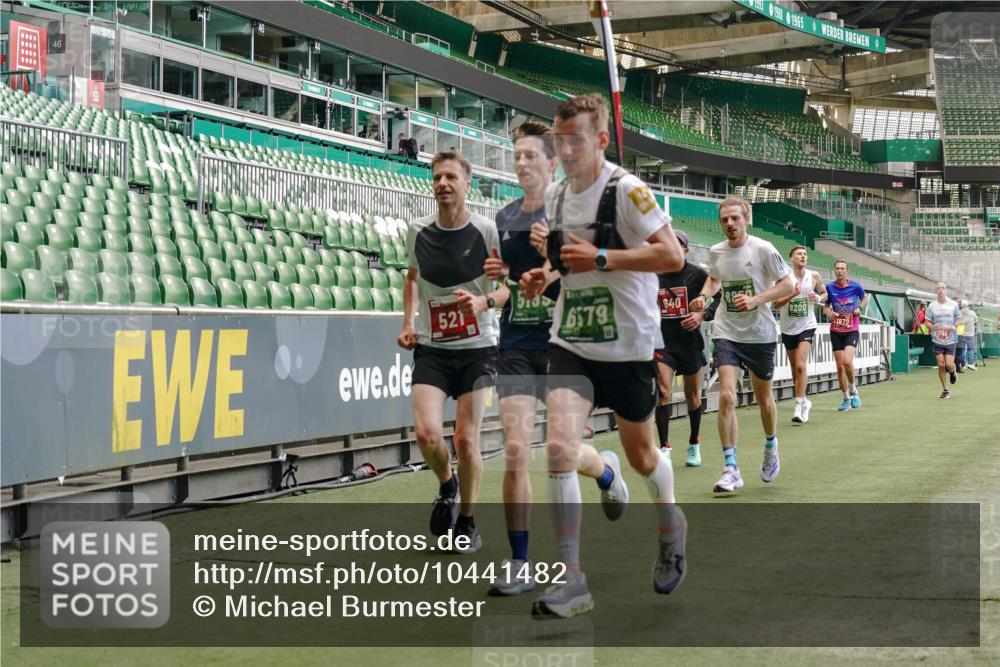 13.09.2026 - 21. swb-Marathon Bremen Michael Burmester http://msf.ph/oto/10441482 13.09.2026 12:42:50 Laufen im Stadion 439, 749, 819, 1009, 1223, 1224, 1411, 1562, 1619, 1667, 1712, 1745, 1822, 1850, 1862, 1879, 1921, 2094, 2207, 2651, 2683, 3251, 3368, 3500, 3584, 3624, 3688, 4096, 4847, 5199, 5316, 5663, 5672, 5828, 6198, 6264, 6359, 6579, 6929, 6991, 7141, 7950, 8311, 8383, 8394, 8689, 8749, 8994, 9120, 9153, 9200, 9233, 9533, 9849, 277, 453, 807, 901, 1248, 1320, 1323, 1472, 1576, 1587, 1717, 1751, 1758, 1911, 2352, 3080, 3606, 5160, 5163, 5912 meine-sportfotos.de
