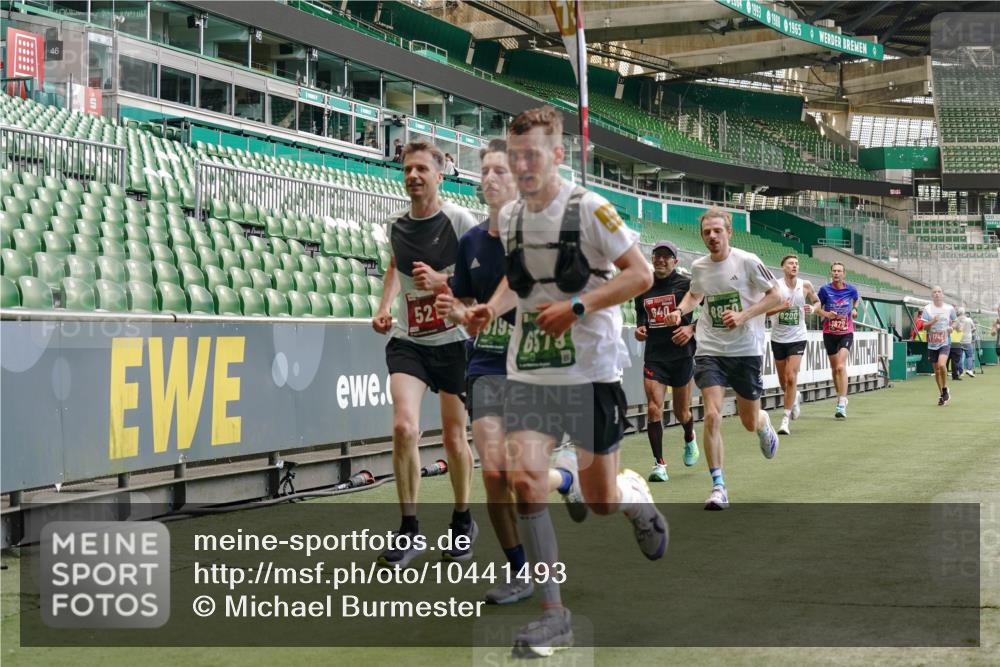 13.09.2026 - 21. swb-Marathon Bremen Michael Burmester http://msf.ph/oto/10441493 13.09.2026 12:42:51 Laufen im Stadion 439, 749, 819, 1009, 1223, 1224, 1411, 1562, 1619, 1667, 1712, 1745, 1822, 1850, 1862, 1879, 1921, 2094, 2207, 2651, 2683, 3251, 3368, 3500, 3584, 3624, 3688, 4096, 4847, 5199, 5316, 5663, 5672, 5828, 6198, 6264, 6359, 6579, 6929, 6991, 7141, 7950, 8311, 8383, 8394, 8689, 8749, 8850, 8994, 9120, 9153, 9200, 9233, 9533, 9849, 277, 453, 807, 901, 1248, 1320, 1323, 1472, 1576, 1587, 1717, 1751, 1758, 1911, 2352, 3080, 3606, 5160, 5163, 5912 meine-sportfotos.de