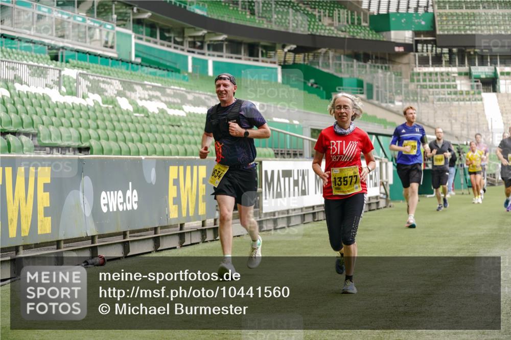 13.09.2026 - 21. swb-Marathon Bremen Michael Burmester http://msf.ph/oto/10441560 13.09.2026 10:28:01 Laufen im Stadion 10096, 10142, 10172, 10189, 10223, 10231, 10267, 10269, 10270, 10289, 10293, 10294, 10310, 10316, 10319, 10329, 10393, 10421, 10464, 10489, 10504, 10508, 10514, 10538, 10541, 10544, 10566, 10583, 10594, 10628, 10638, 10655, 10709, 10739, 10744, 10770, 10807, 10814, 10835, 10846, 10860, 10873, 10897, 10898, 10910, 10917, 10923, 10956, 10992, 10993, 11005, 11035, 11058, 11060, 11063, 11076, 11087, 11092, 11110, 11111, 11130, 11135, 11148, 11170, 11193 meine-sportfotos.de