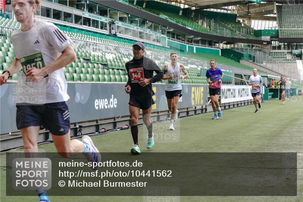 13.09.2026 - 21. swb-Marathon Bremen Michael Burmester http://msf.ph/oto/10441562 13.09.2026 12:42:53 Laufen im Stadion 439, 749, 819, 1009, 1223, 1224, 1411, 1562, 1619, 1667, 1712, 1745, 1822, 1850, 1862, 1879, 1921, 2094, 2207, 2651, 2683, 3251, 3368, 3500, 3584, 3624, 3688, 4096, 4847, 5199, 5316, 5663, 5672, 5828, 6198, 6264, 6359, 6579, 6929, 6991, 7141, 7170, 7841, 7950, 8311, 8383, 8394, 8689, 8749, 8850, 8994, 9120, 9153, 9200, 9233, 9533, 9849, 277, 453, 807, 901, 1248, 1320, 1323, 1472, 1576, 1587, 1717, 1751, 1758, 1911, 2352, 3080, 3606, 5160, 5163, 5912 meine-sportfotos.de