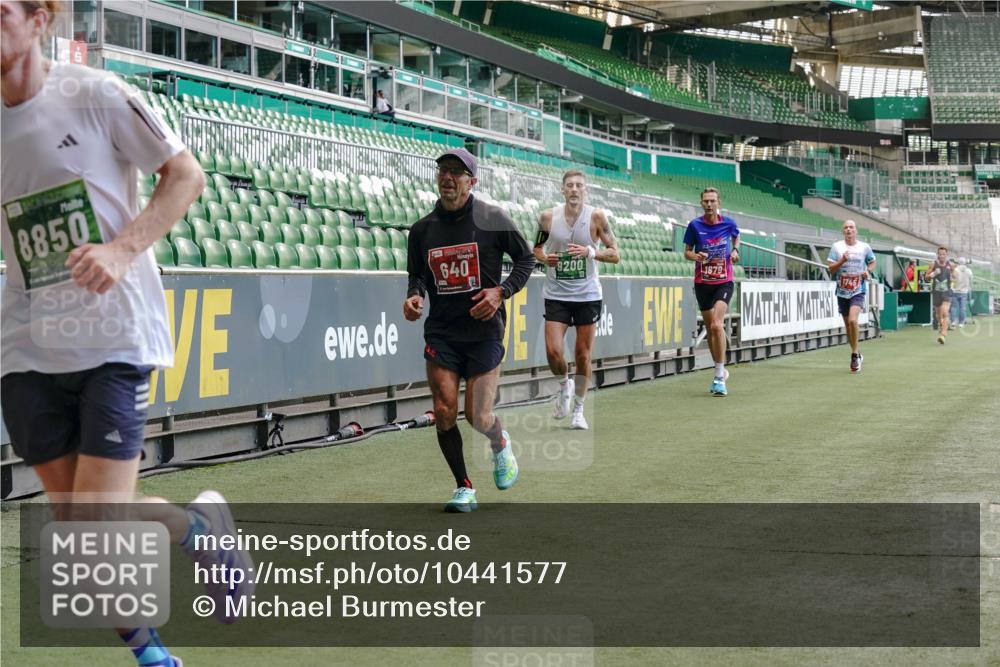13.09.2026 - 21. swb-Marathon Bremen Michael Burmester http://msf.ph/oto/10441577 13.09.2026 12:42:53 Laufen im Stadion 439, 749, 819, 1009, 1223, 1224, 1411, 1562, 1619, 1667, 1712, 1745, 1822, 1850, 1862, 1879, 1921, 2094, 2207, 2651, 2683, 3251, 3368, 3500, 3584, 3624, 3688, 4096, 4847, 5199, 5316, 5663, 5672, 5828, 6198, 6264, 6359, 6579, 6929, 6991, 7141, 7170, 7841, 7950, 8311, 8383, 8394, 8689, 8749, 8850, 8994, 9120, 9153, 9200, 9233, 9533, 9849, 277, 453, 807, 901, 1248, 1320, 1323, 1472, 1576, 1587, 1717, 1751, 1758, 1911, 2352, 3080, 3606, 5160, 5163, 5912 meine-sportfotos.de