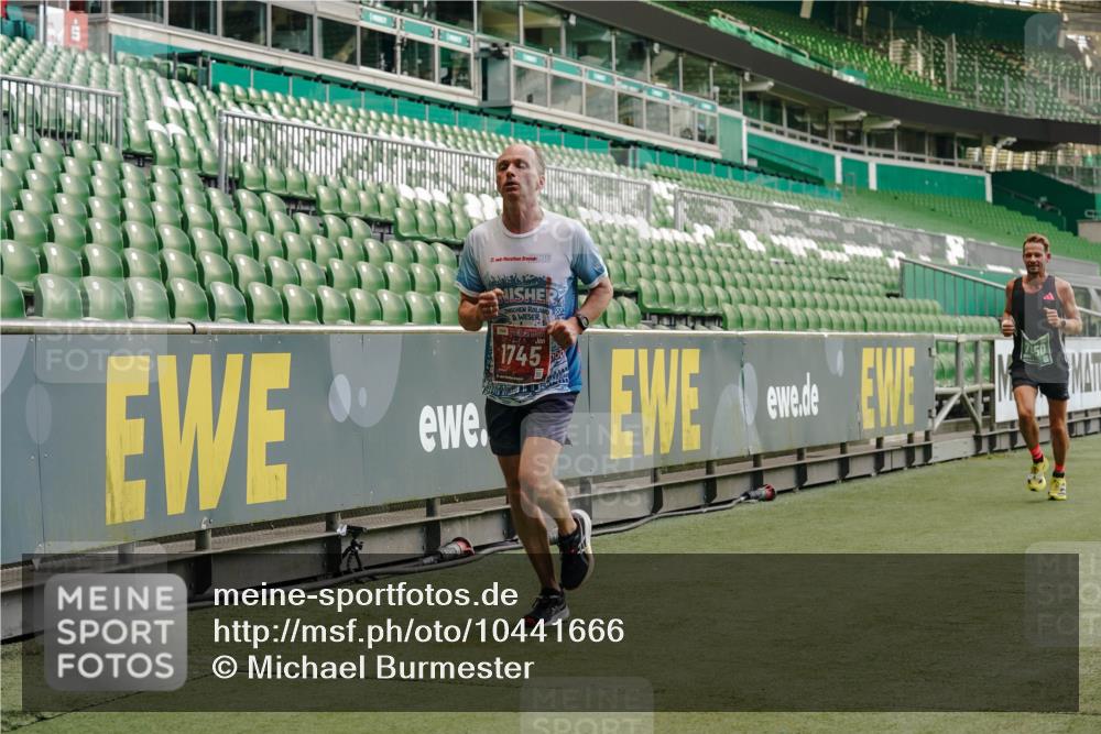 13.09.2026 - 21. swb-Marathon Bremen Michael Burmester http://msf.ph/oto/10441666 13.09.2026 12:42:58 Laufen im Stadion 439, 749, 819, 1009, 1223, 1224, 1411, 1562, 1619, 1667, 1712, 1745, 1822, 1850, 1862, 1879, 1921, 2094, 2207, 2651, 2683, 3251, 3368, 3500, 3584, 3624, 3688, 4096, 4847, 5143, 5199, 5316, 5601, 5663, 5672, 5776, 5828, 6198, 6264, 6359, 6579, 6929, 6991, 7141, 7170, 7841, 7950, 8311, 8383, 8394, 8689, 8749, 8850, 8994, 9120, 9153, 9200, 9233, 9533, 9849, 277, 453, 807, 862, 901, 1248, 1320, 1323, 1472, 1576, 1587, 1717, 1751, 1758, 1911, 3080, 5160, 5163, 5912 meine-sportfotos.de