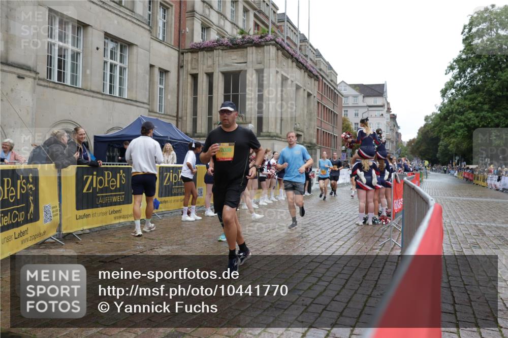 13.09.2026 - Kiel Lauf Yannick Fuchs http://msf.ph/oto/10441770 13.09.2026 11:54:34 Ziel  meine-sportfotos.de